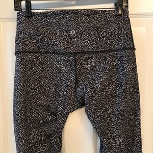 Lululemon wunder under crop